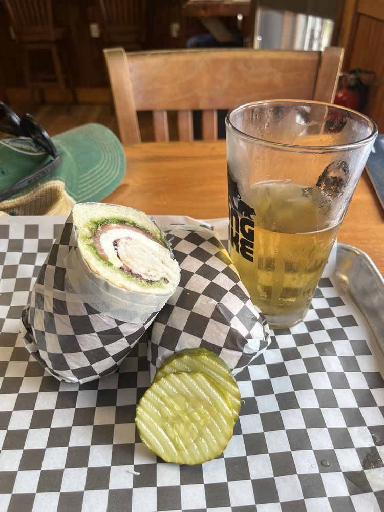 Brookside Hops&Hoagies Logo