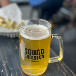 Soundgrowler Brewing - This was Tortilla Hands and it was very good.