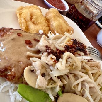 Canton City Restaurant - My Plate - Cantonese Near Me - Montebello, California Canton City Restaurant - My Plate - Cantonese Near Me - Montebello, California