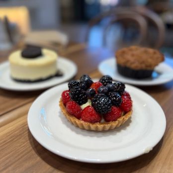 Urth Caffe Uncommons - Las Vegas - Fruit tart - Cafes Near Me - Las Vegas, Nevada Urth Caffe Uncommons - Las Vegas - Fruit tart - Cafes Near Me - Las Vegas, Nevada