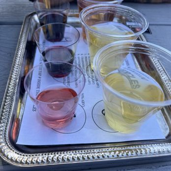 Jack Russell Farm Brewery - Wine/Cider flight - Breweries Near Me - Camino, California Jack Russell Farm Brewery - Wine/Cider flight - Breweries Near Me - Camino, California