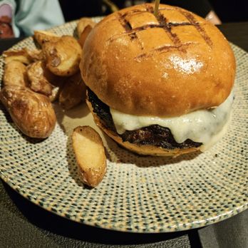 Pithari - Classic cheese burger - Mediterranean Near Me - Middletown, Delaware Pithari - Classic cheese burger - Mediterranean Near Me - Middletown, Delaware