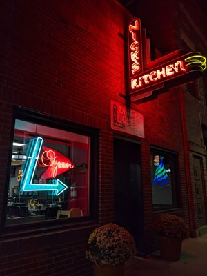 Nick's Kitchen by null