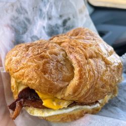 Master Donuts - BEC croissant