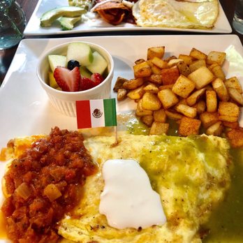 Cielito Cafe - Omelette with Chorizo - Breakfast & Brunch Near Me - Houston, Texas Cielito Cafe - Omelette with Chorizo - Breakfast & Brunch Near Me - Houston, Texas