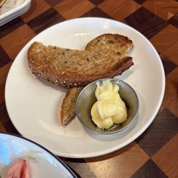 Culver & Main - Bread - Breakfast & Brunch Near Me - Culver City, California