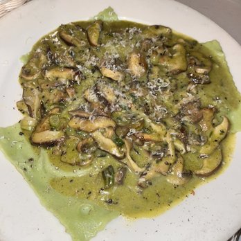 Della Santina's - Italian Near Me - Sonoma, California