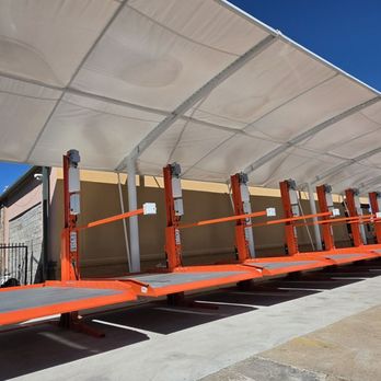 Gangnam Spa - Trailer taking up several parking spots - Day Spas Near Me - Houston, Texas
