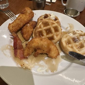 Pyramid Cafe - Chicken & Waffles Ordered Chicken & Waffles but I don't know if i got served chicken, fish sticks, or a rat - Burgers Near Me - Las Vegas, Nevada