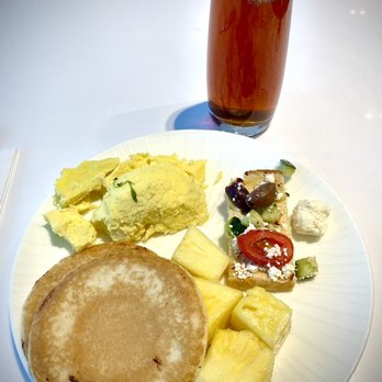 The Centurion Lounge - From their breakfast buffet. Nothing special but pretty good. - Airport Lounges Near Me - Las Vegas, Nevada The Centurion Lounge - From their breakfast buffet. Nothing special but pretty good. - Airport Lounges Near Me - Las Vegas, Nevada