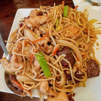Jun's Wok - Combo lomein, delish - Chinese Near Me - Cañon City, Colorado Jun's Wok - Combo lomein, delish - Chinese Near Me - Cañon City, Colorado