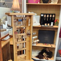 ReVive Boutique Consignment