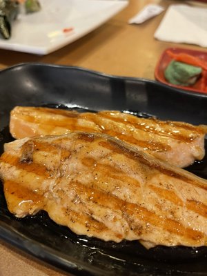 Nijiya Sushi by null