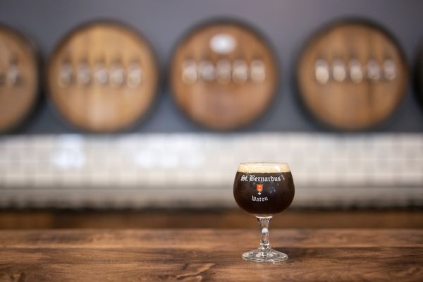 Pinkies Up Beer and Wine by null