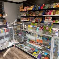 Smokin Mirrorz Smoke Shop