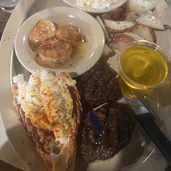 Bob Chinn's Crab House - Seafood Near Me - Wheeling, Illinois Bob Chinn's Crab House - Seafood Near Me - Wheeling, Illinois