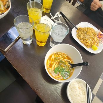 Sizzling Wok - Thai Near Me - Long Beach, California