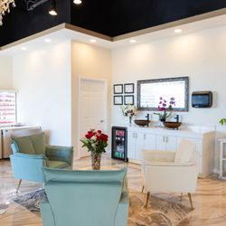 COCO NAIL BAR