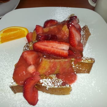 Bethany's Table - French toast with strawberry and rhubarb compote. - New American Near Me - Portland, Oregon Bethany's Table - French toast with strawberry and rhubarb compote. - New American Near Me - Portland, Oregon