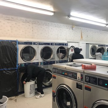 Broadway Wash House - Dryers (half broken) - Laundromat Near Me - Seaside, California Broadway Wash House - Dryers (half broken) - Laundromat Near Me - Seaside, California