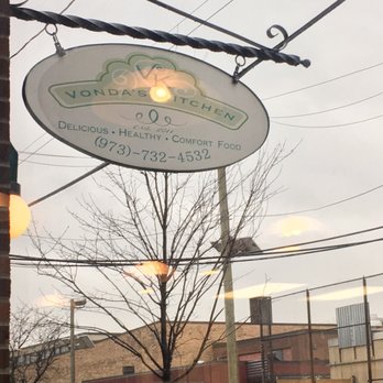 Vonda's Kitchen - Soul Food Near Me - Newark, New Jersey Vonda's Kitchen - Soul Food Near Me - Newark, New Jersey