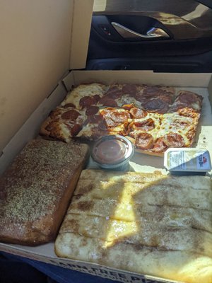 Pizza Hut by null