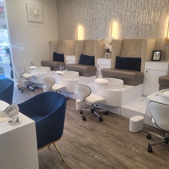 JS Nail Spa - Nail Salons Near Me - Whitefish Bay, Wisconsin