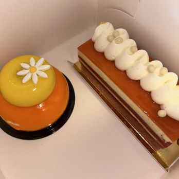 Paris En Rose - Cafes Near Me - Del Mar, California
