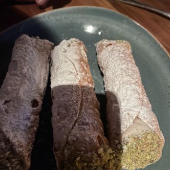 Basso - Cannoli - Bars Near Me - Saint Louis, Missouri