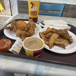 Lee's Famous Recipe Chicken