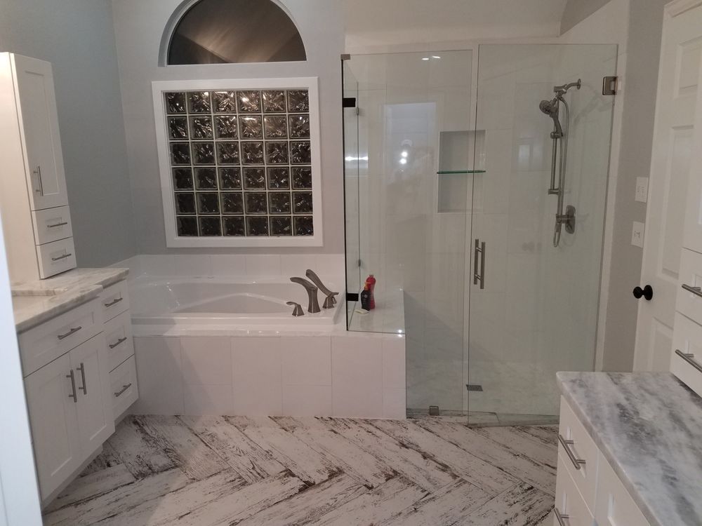 Slide of Luna General Contractors