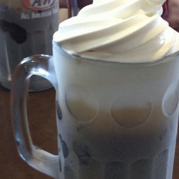 A&W Restaurant - Root Beer Float - Fast Food Near Me - Nisswa, Minnesota
