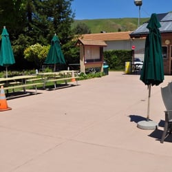 Mission Valley Swim Club - Entrance view from poolside