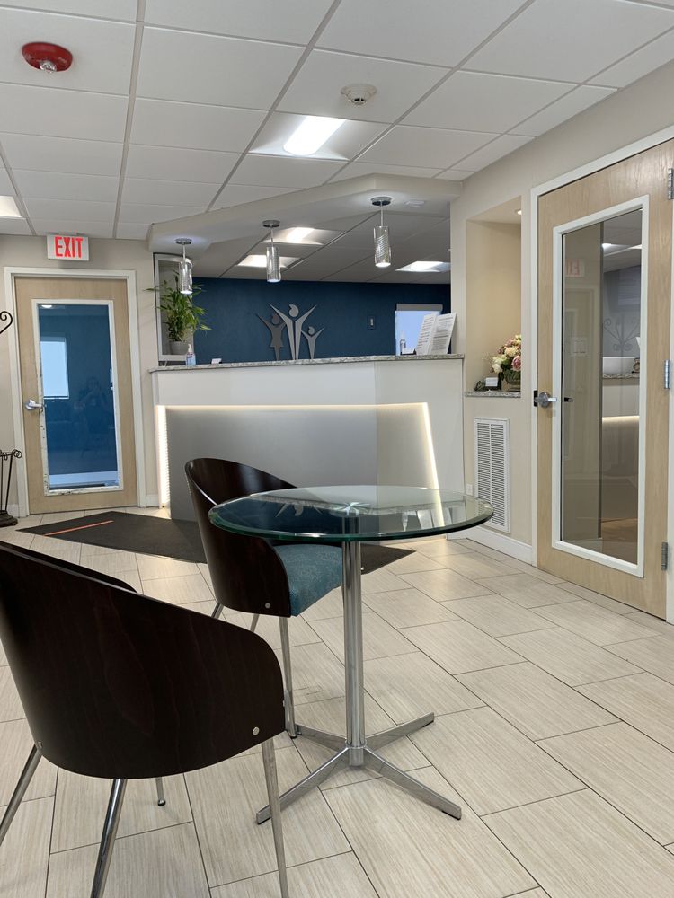 QUINTANA FAMILY MEDICAL Updated September 2024 19 Reviews 290 S