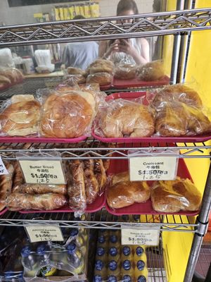 Max Bakery & Restaurant by null