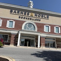 Barnes & Noble