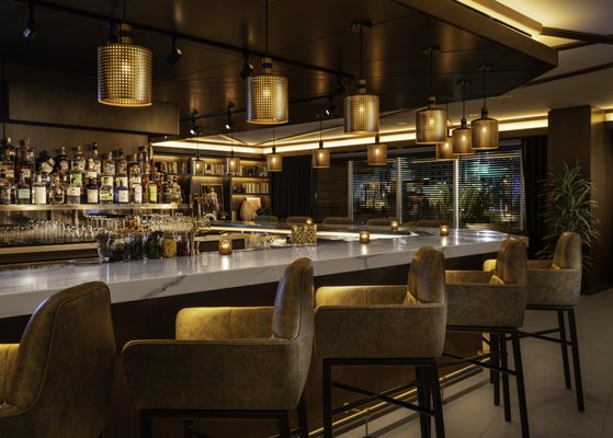 Bar AC by null