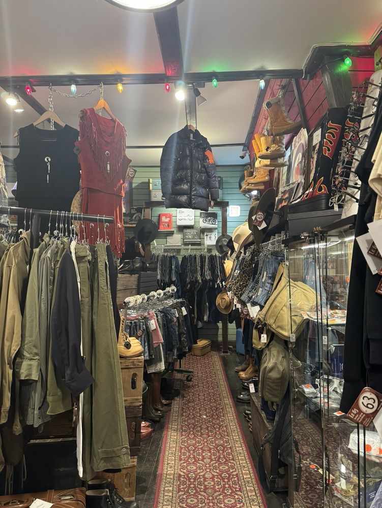 Le 63 Boutique