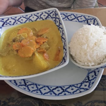 Tom Yum - Yellow curry - Thai Near Me - Surprise, Arizona Tom Yum - Yellow curry - Thai Near Me - Surprise, Arizona