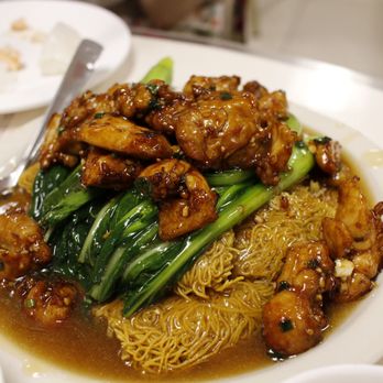 Ginger & Garlic - Minute chicken cake noodle about $14 - Dim Sum Near Me - Honolulu, Hawaii