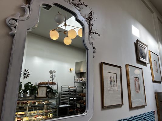 Crème Bakery by null