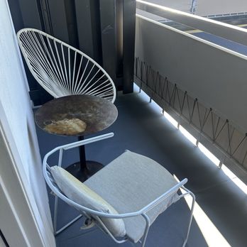 V Palm Springs - Good little balcony - Hotels Near Me - Palm Springs, California V Palm Springs - Good little balcony - Hotels Near Me - Palm Springs, California