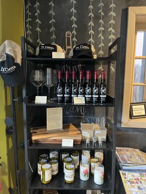 De Tierra Vineyards by null