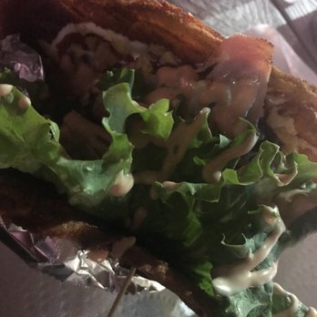 Paisas Twins - From now on I need no bun for the best burger, I need plantano! - Food Trucks Near Me - Houston, Texas Paisas Twins - From now on I need no bun for the best burger, I need plantano! - Food Trucks Near Me - Houston, Texas