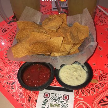 Las Vias Mexican Grill - chips and salsa - Mexican Near Me - Decatur, Alabama Las Vias Mexican Grill - chips and salsa - Mexican Near Me - Decatur, Alabama