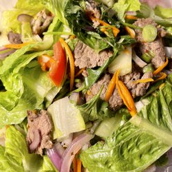 Thai Victory makes exceptionally tasty and healthy food, including this delicious grilled beef salad, with plenty of beef & veggie goodness!