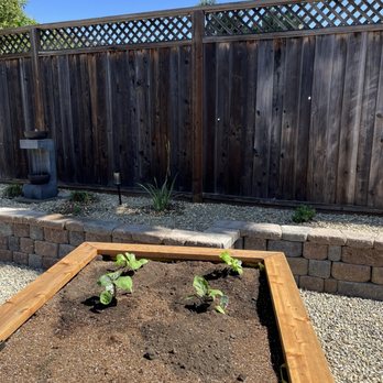 Hansen Landscape Contractor - We added a retaining wall and raised garden box (4 x 8) - Landscape Architects or Designers Near Me Hansen Landscape Contractor - We added a retaining wall and raised garden box (4 x 8) - Landscape Architects or Designers Near Me