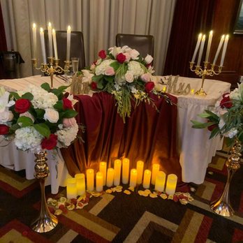 Exquisite Flower Shop - Our sweetheart table - Florists Near Me - Los Angeles, California