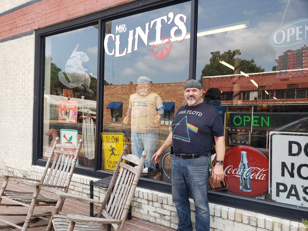 Mr Clints Logo