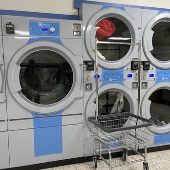 Oakley Coin Laundry - Dryers - Laundromat Near Me - Asheville, North Carolina Oakley Coin Laundry - Dryers - Laundromat Near Me - Asheville, North Carolina